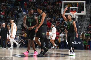 他注重对球 他注重对球