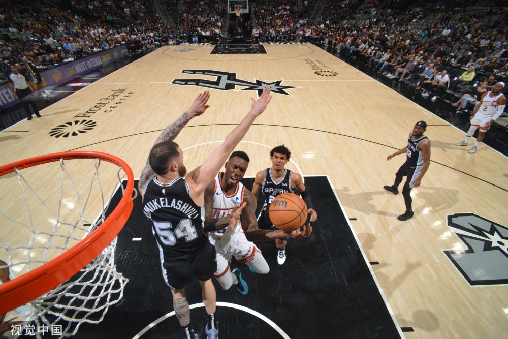 通过顽强拼 通过顽强拼