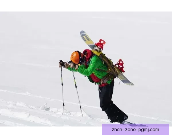 登山联赛精彩纷呈，征服高峰风云动。